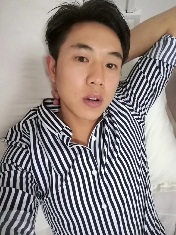 小雷的第二张照片--黔西蓝颜知己交友网